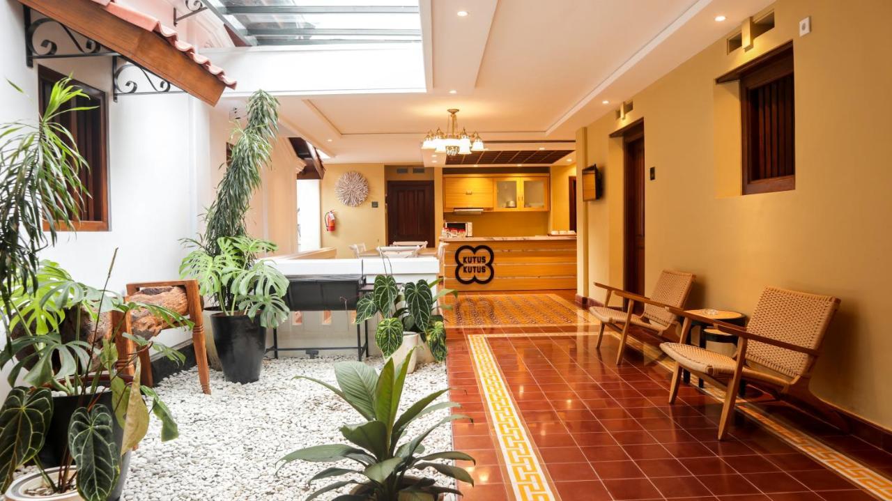 Omah Siliran Heritage Jogjakarta Buitenkant foto
